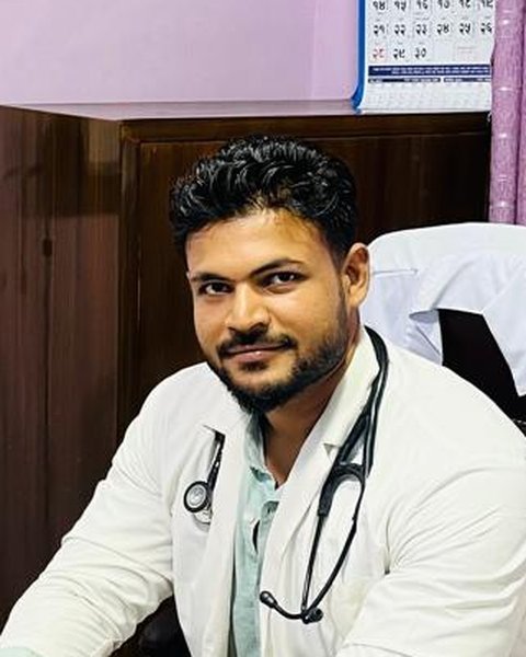 Dr. Aditya Vikram Singh, Resident Doctor at Narayan Hospital Gorakhpur