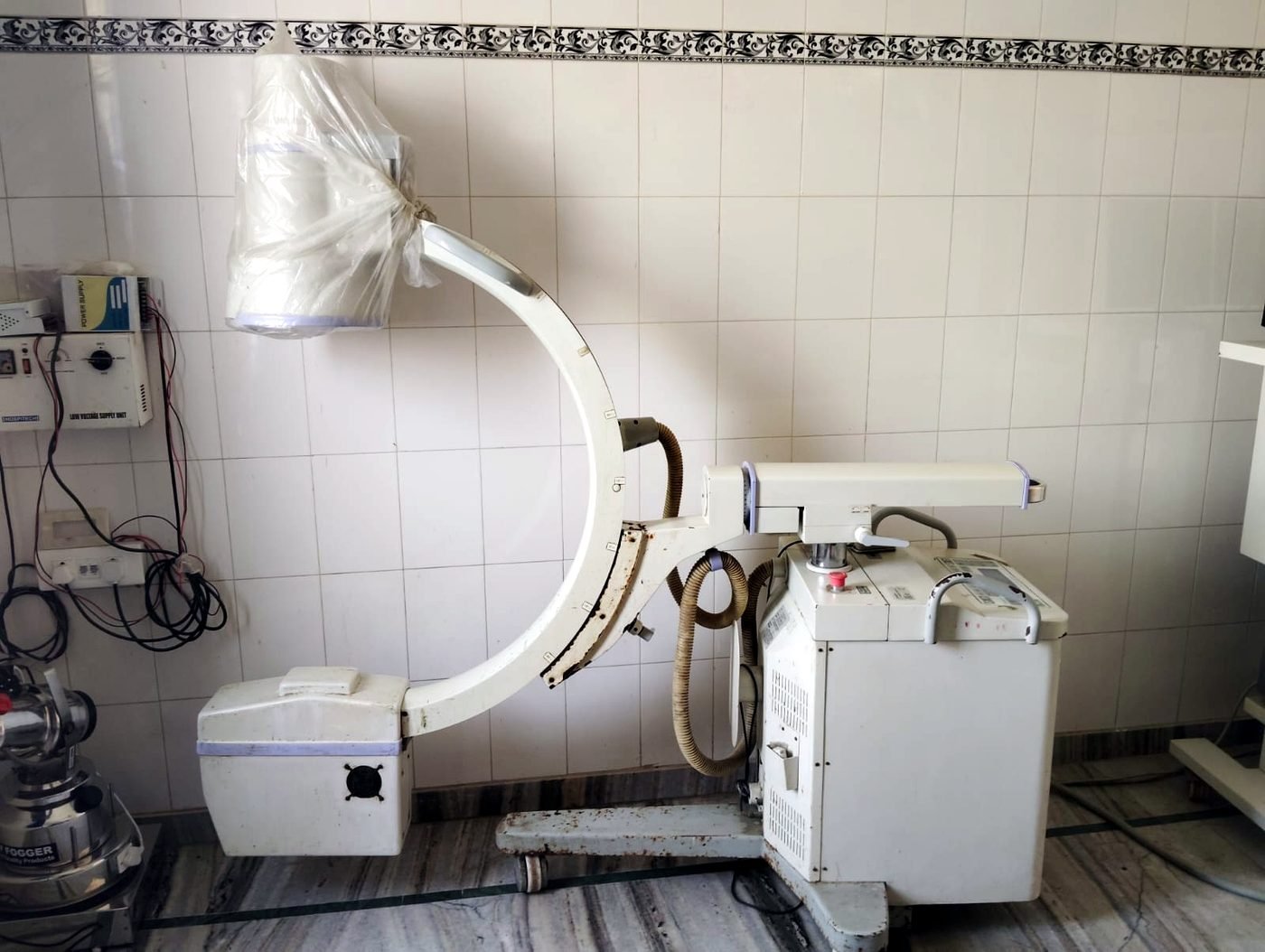 C-arm X-ray image intensifier in the operation theatre at Narayan Hospital